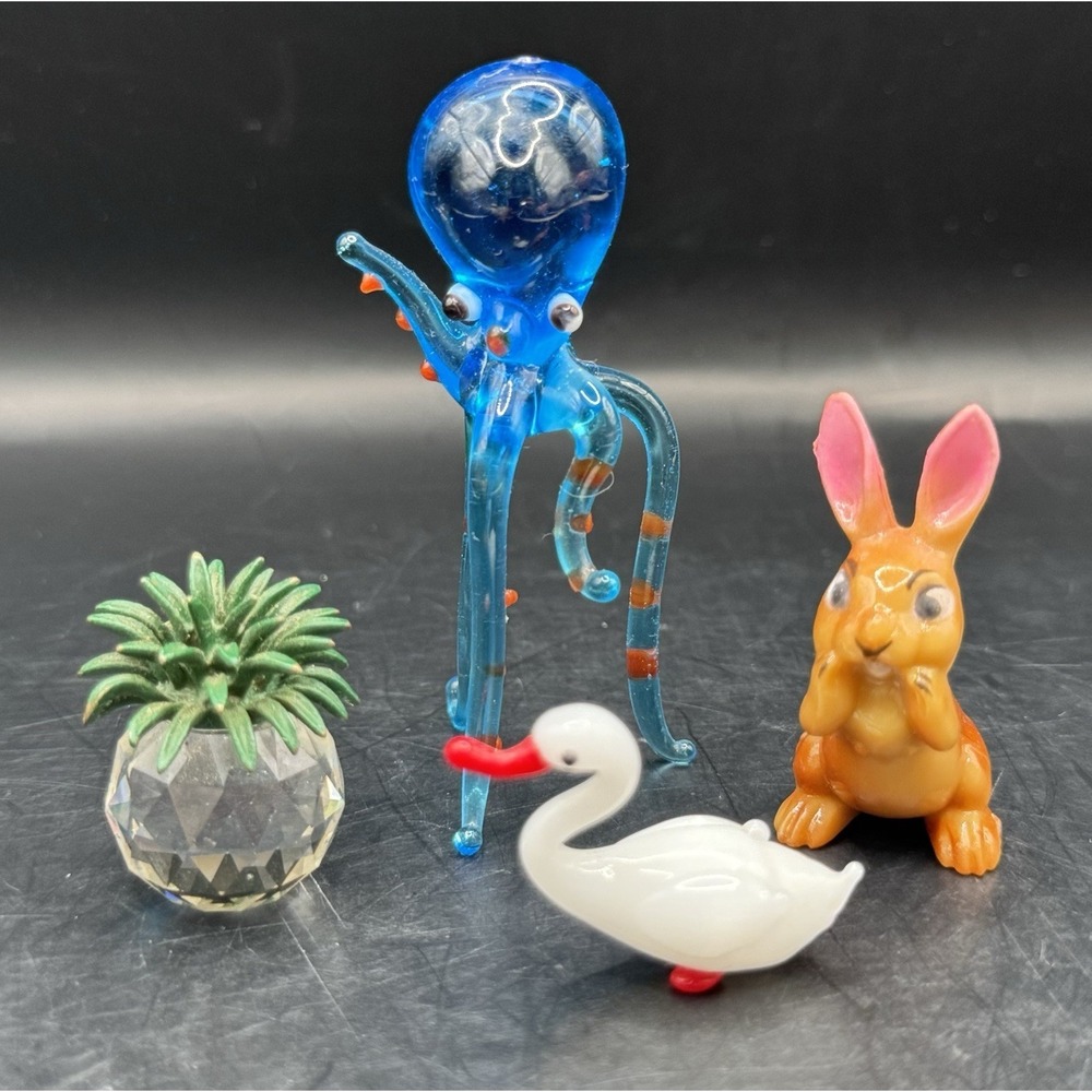 Lot Of 4 Glass Miniature Display Shelf Trinkets Octopus Bunny Swan & Succulent